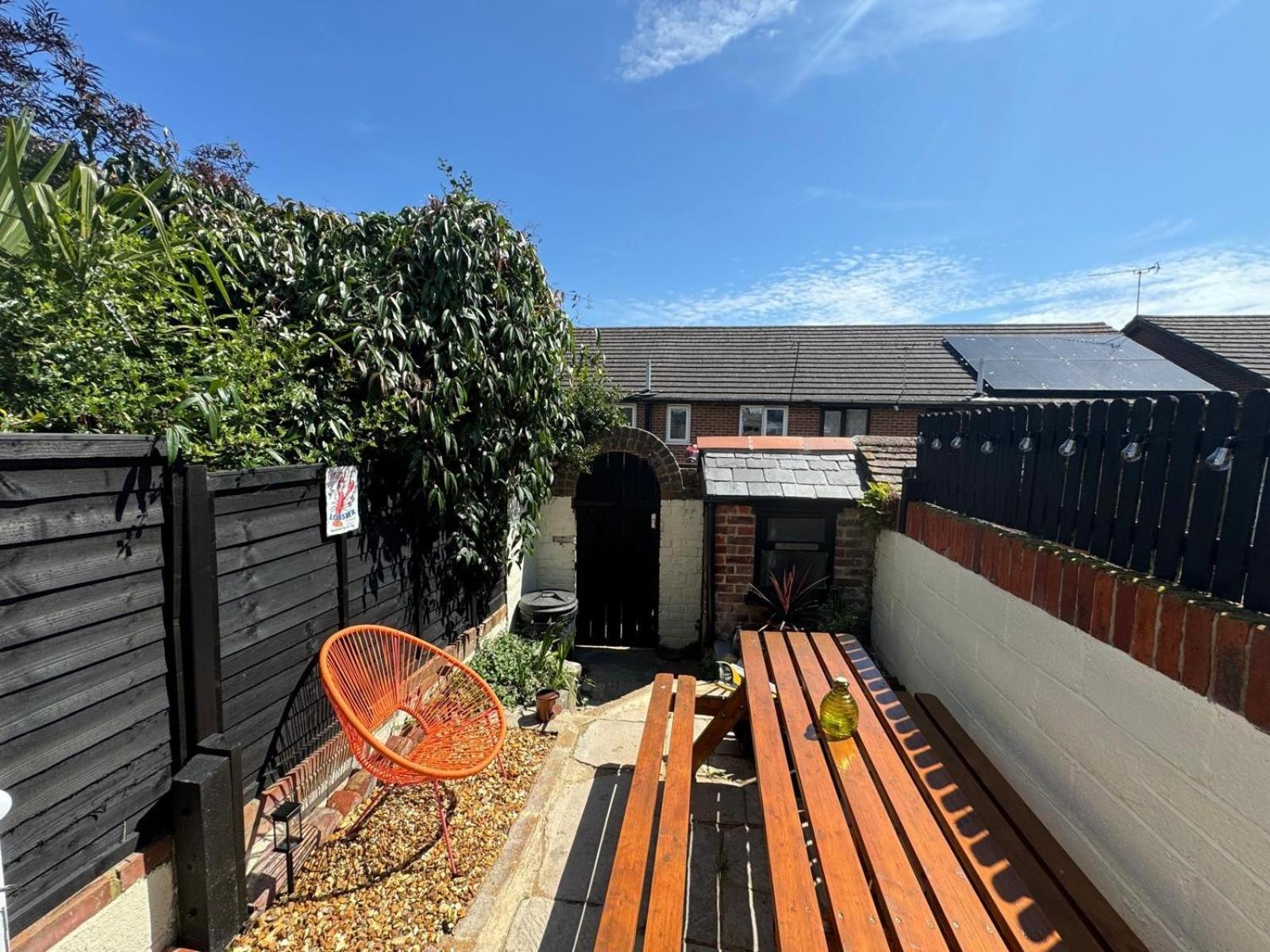 考斯Driftwood House - Luxury Dog-Friendly Townhouse In Cowes, Steps From Marina别墅 外观 照片