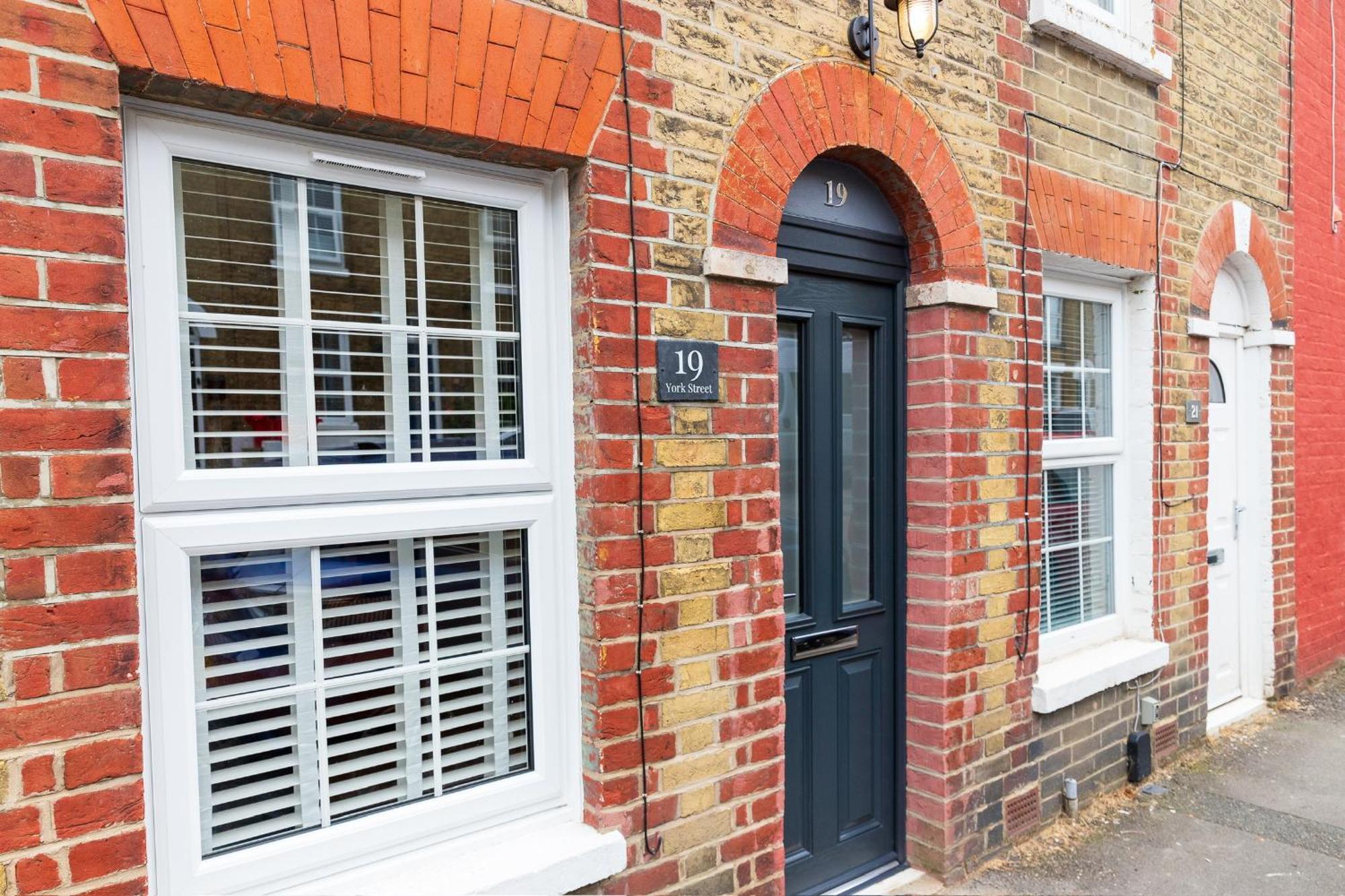 考斯Driftwood House - Luxury Dog-Friendly Townhouse In Cowes, Steps From Marina别墅 外观 照片